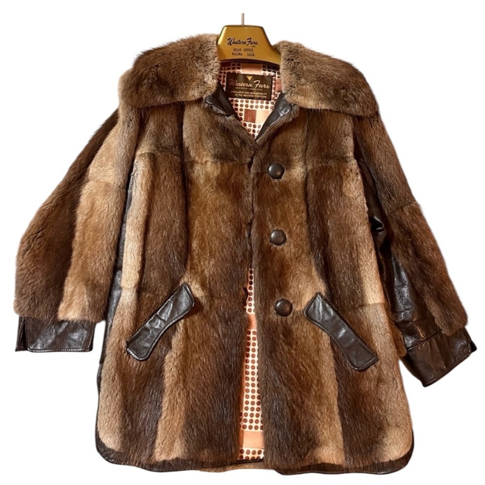 Vintage WESTERN FURS Mink Fur Coat with Leather Accents. Small. Gorgeous!